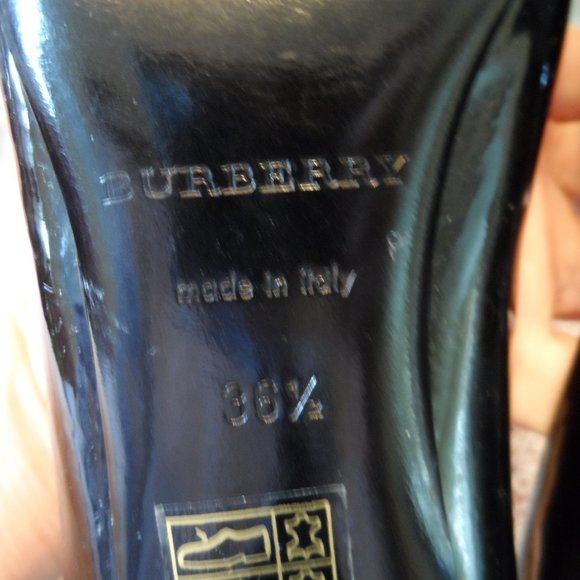 Burberry Black Patent Leather Quited Heels Pumps Size 36.5M - Picture 14 of 14